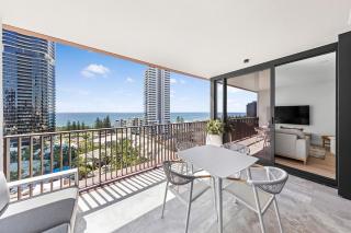 Resort-Style 2BR Study Parking - 1