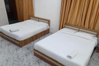 FabHotel Leema Tourist Home - 6