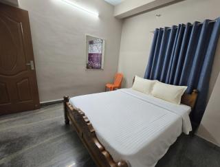 FabHotel Dervona - 6
