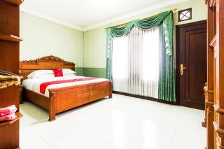 RedDoorz Syariah @ Cipanas - 1