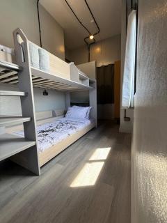 Bunk Room at J Veloso Apartments - 0