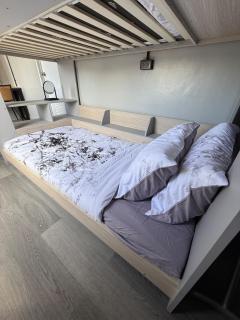 Bunk Room at J Veloso Apartments - 7