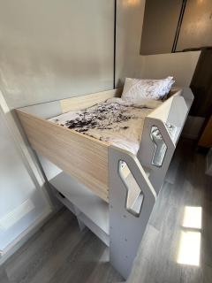 Bunk Room at J Veloso Apartments - 6