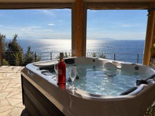 La Bella Villa - Seafront Suite - 8