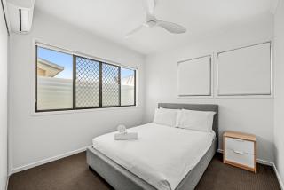 Peaceful 3BR 2BA with Parking Near Airport and CBD - 7