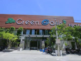 Green Oasis Hotel - 7