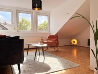 Westend Apartment Über den Dächern Kassels by CASTORA HOMES - 1