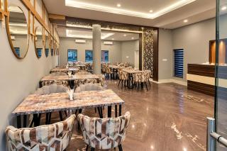 Hotel The Grand Agastya - 2