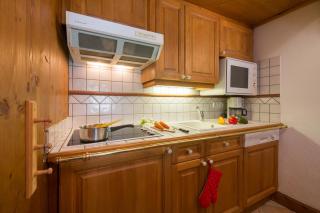Le Cristal GM11 Mountain View, Pool, Private Sauna & Parking - Happy Rentals - 5