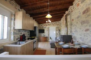 Malia Stone Residence - Secluded Cozy Retreat - 8