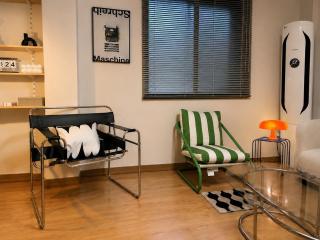 ㅣObjet 155 ㅣ 5 minutes from Dongseong-ro, Mid-century style, maximum 8 people, 4 queen beds, 3 air conditioners - 3