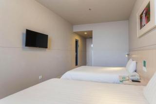 Jinjiang Inn Wafangdian Changchun West Road - 1