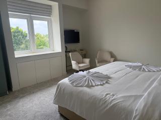 The Splendour Grand Hotel - 4