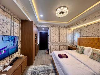 Carlton Luxury Living at Atria Residences Gading Serpong - 1