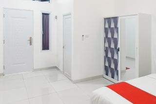 RedDoorz Plus Near RS Airan Raya Lampung - Lampung - 2