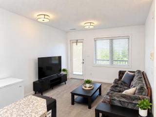 Spacious Yorkton Apartment - 8