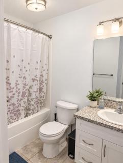 Spacious Yorkton Apartment - 4