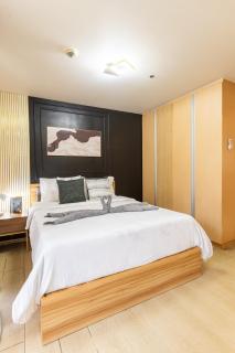 Cozy 1Bedroom near Venice Canal Mall BGC Airport - 5
