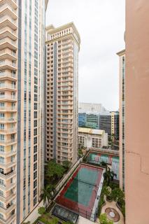 Cozy 1Bedroom near Venice Canal Mall BGC Airport - 1