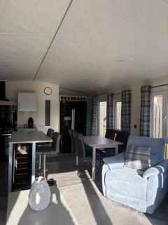 40ft Delta Superior Deluxe Static lodge - 4