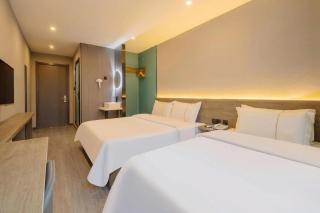 7 Days Inn Weihai High-Speed Railway & Bus Station - 1