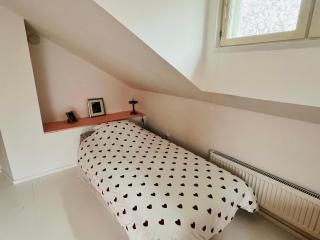 Lovely House - Free Parking - 10 min to Downtown - 7