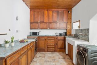 Phaedrus Living Lania Traditional Cottage - 8