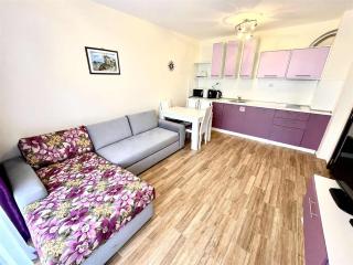 Spacious One Bedroom Apartment in Cascadas - 0