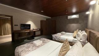 Hotel Shoolin Comforts - 4