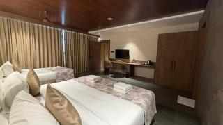 Hotel Shoolin Comforts - 2