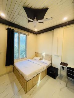 Hotel The sanraj - 5