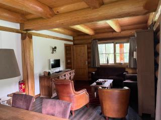 Canadees loghome Cedar Spirit Lodge met sauna - 9