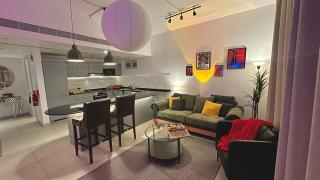 Cozy Gulf Lake Escape in Sifah - 5