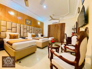 World Inn - 1