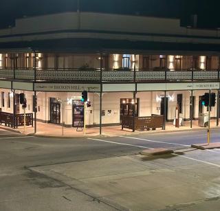 Broken Hill Hotel - 6