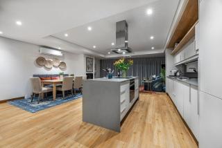 17 Marine - 2 Bedroom - Sea View - Apt 101a - 2