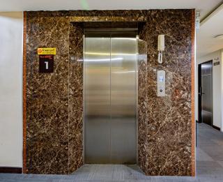 Gold Airport Suites - 5