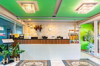 Gold Airport Suites - 7