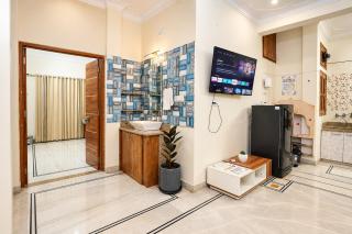 Kunj Stay, 3BHK Spacious & Comfortable Stay with Terrace - 6