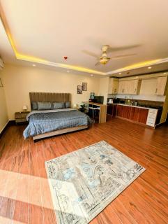 A Cozy Studio Escape – Bahria Town Phase 4 - 8