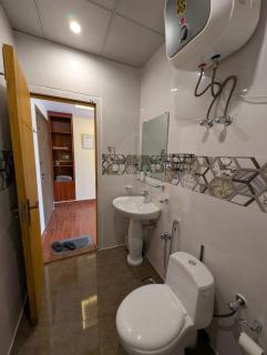 A Cozy Studio Escape – Bahria Town Phase 4 - 1