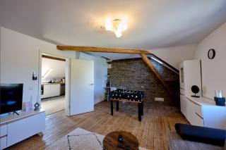 charmantes Apartment mit voll ausgestatteter Küche, Kingsize-Betten, Billard & Tischkicker - 1