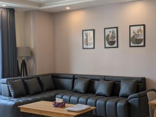 A Classy 1BR Retreat – Bahria Town Phase 4 - 3