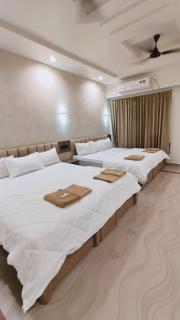 Hotel Varsha Hampi - 5
