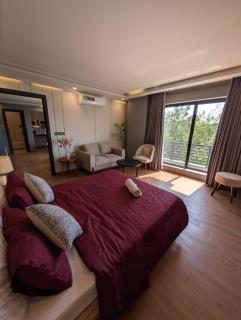 A Premium 1BR Stay - Bahria Town Phase 4 - 0