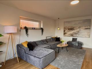 Traumhafte 115 qm Ferienwohnung am Steinhuder Meer, Ruhig, Komfortabel, Loggia, Parkplatz, WiFi - 3