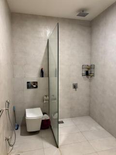 THE ONYX HOUSE At Skypark One with 55inchTV and PS4 - 8