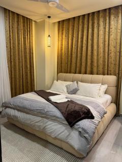 THE ONYX HOUSE At Skypark One with 55inchTV and PS4 - 7