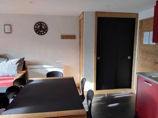 Appartement spacieux 7 pers, retour ski aux pieds, parking gratuit - 1