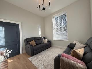 Gosford Place - 8